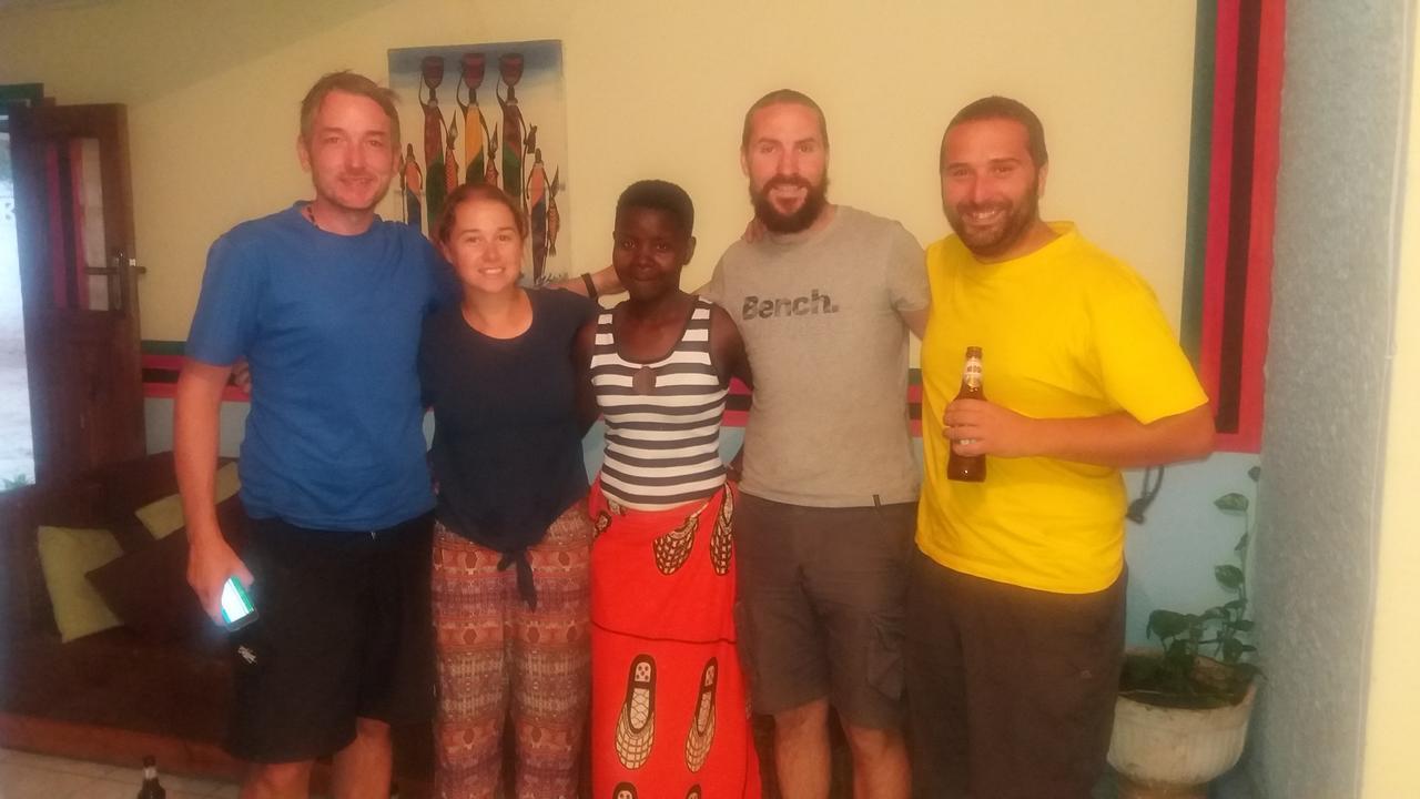 Kumunzi Backpackers Vandrehjem Lusaka Eksteriør billede