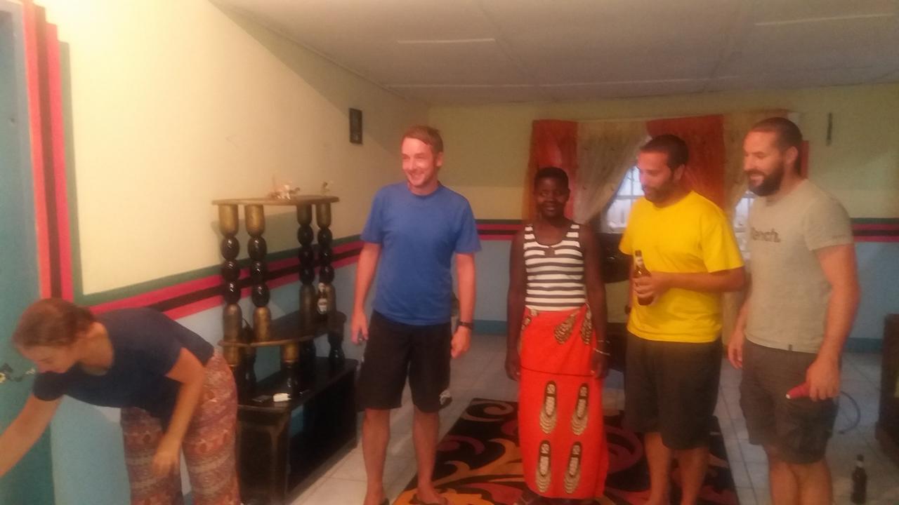 Kumunzi Backpackers Vandrehjem Lusaka Eksteriør billede